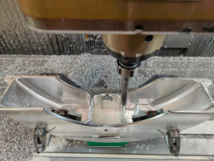 Formen- und Werkzeugbau Drahterosion | Senkerosion | Schleifen | Polieren