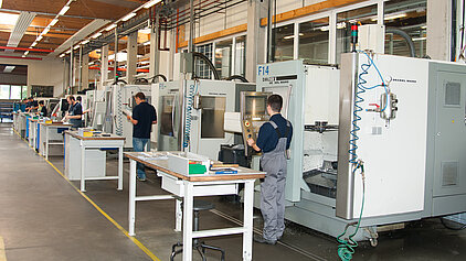 PROHAN Produktionshalle weitere Innenansicht